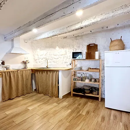 Casa Blava, Casco Antiguo De